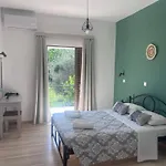 Thimioshouse